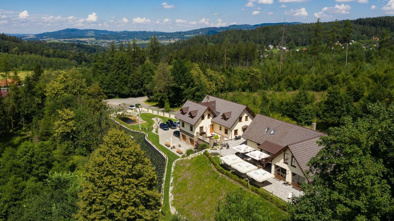 Hotel Penzion Na Kraji Lesa Valašské Meziříčí Exterior foto